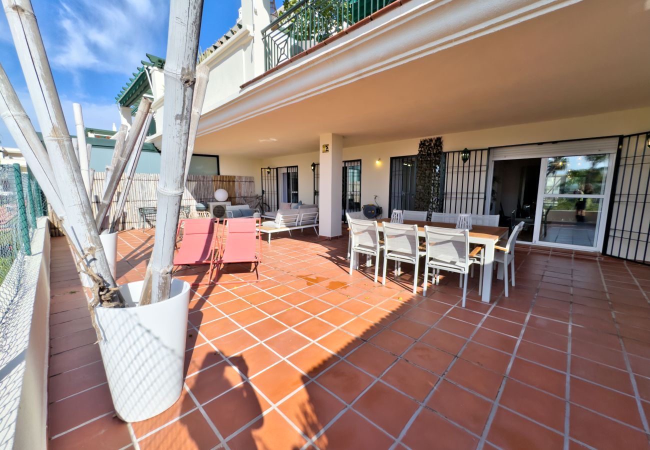 Apartamento en Marbella - Lor 8BG. Moderno Apartamento Cerca de Puerto Banús.