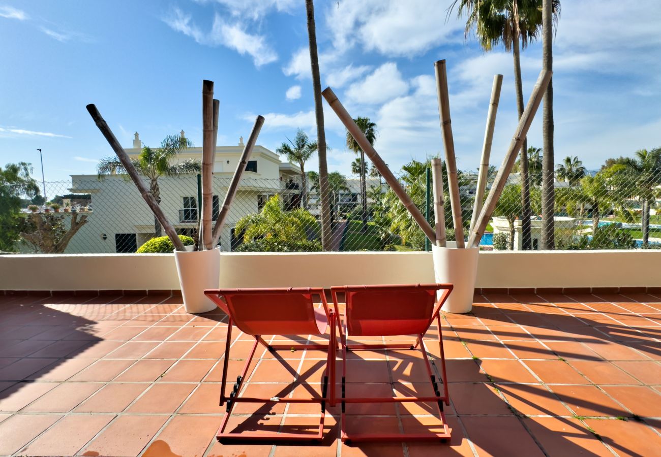 Apartamento en Marbella - Lor 8BG. Moderno Apartamento Cerca de Puerto Banús.