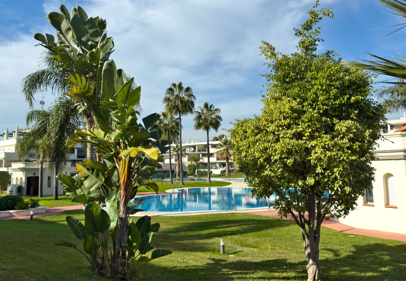 Apartamento en Marbella - Lor 8BG. Moderno Apartamento Cerca de Puerto Banús.