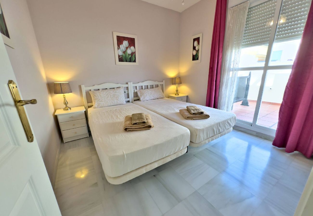 Apartamento en Marbella - Lor 52A.  Amplio Apartamento Cerca de la Playa.