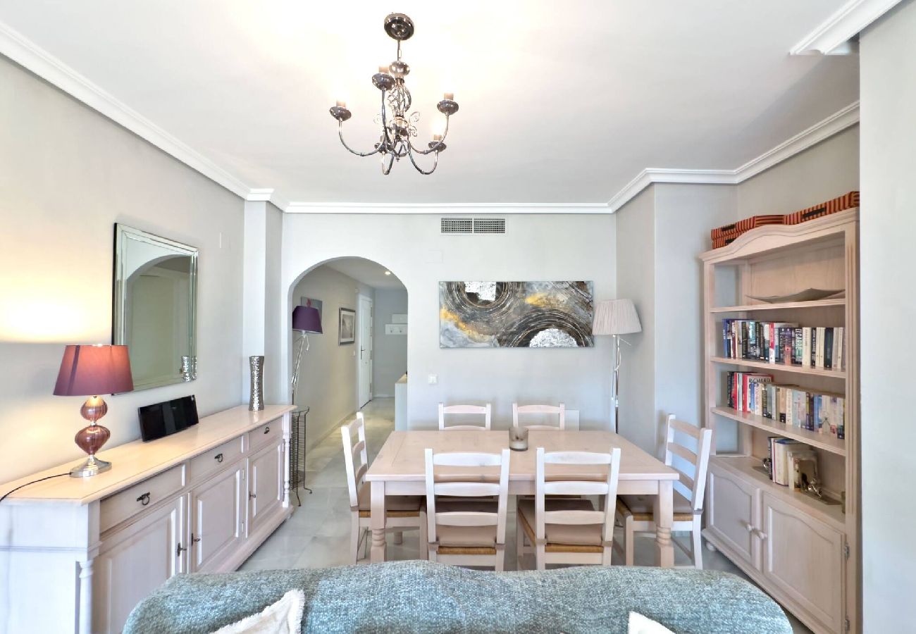 Apartamento en Marbella - Lor 52A.  Amplio Apartamento Cerca de la Playa.