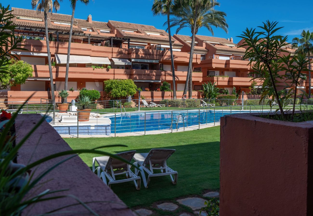 Apartamento en Marbella - Moderno apartamento vacacional en planta baja – Embrujo Playa, Puerto Banús
