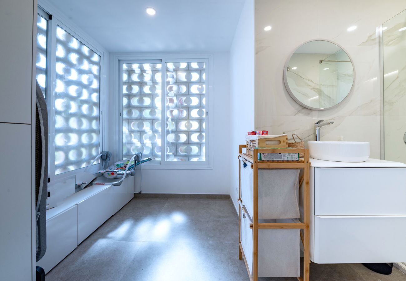 Apartamento en Marbella - Moderno apartamento vacacional en planta baja – Embrujo Playa, Puerto Banús