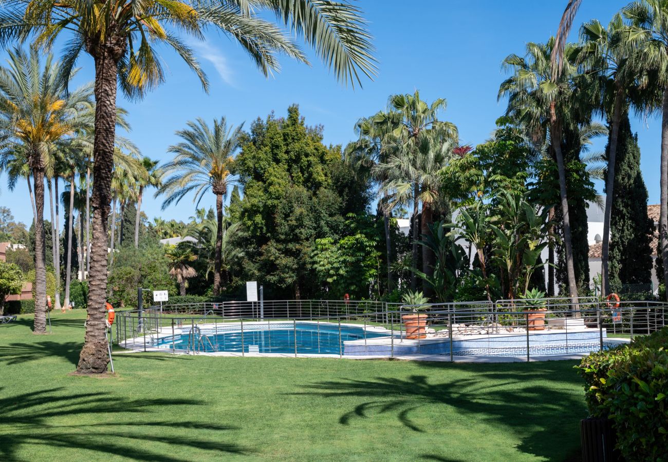 Apartamento en Marbella - Moderno apartamento vacacional en planta baja – Embrujo Playa, Puerto Banús