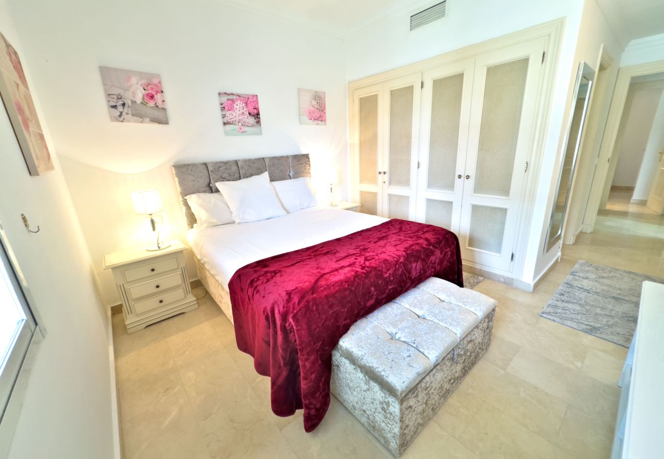 Apartamento en Marbella - Escapada de Ensueño en Aloha Garden, Marbella