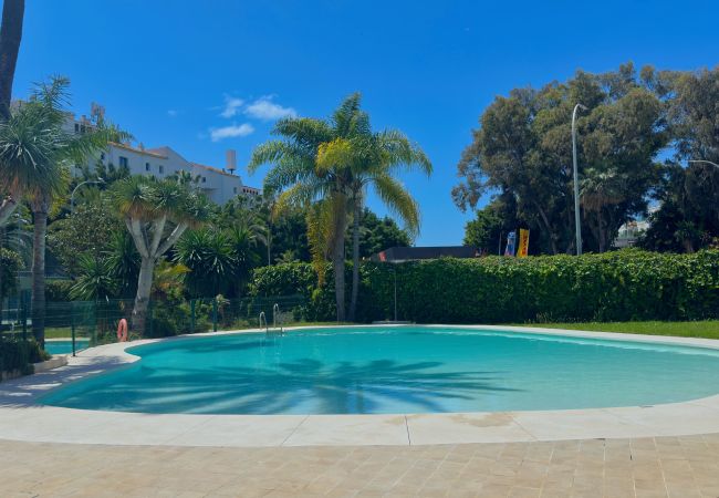 Apartamento en Marbella - Puerto Banús · Piscinas y Playa a Pie