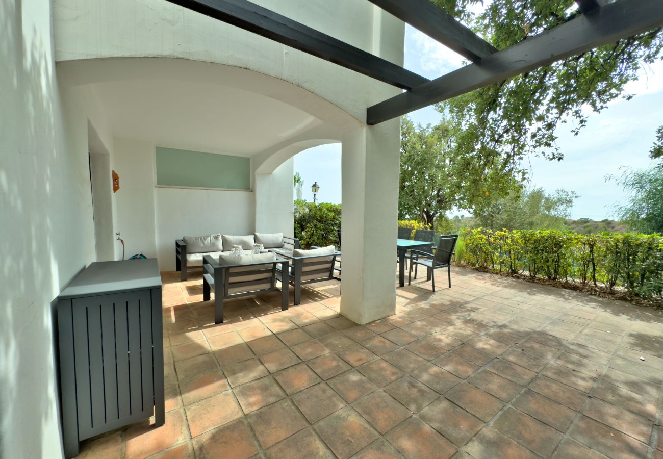 Apartamento en Marbella - Espectacular Apartamento Vacacional en Pueblo de Los Monteros, Marbella 🌅⛰️