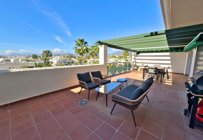 Apartamento en Marbella - Apartamento Moderno con Terraza cerca Puerto Banús Marbella