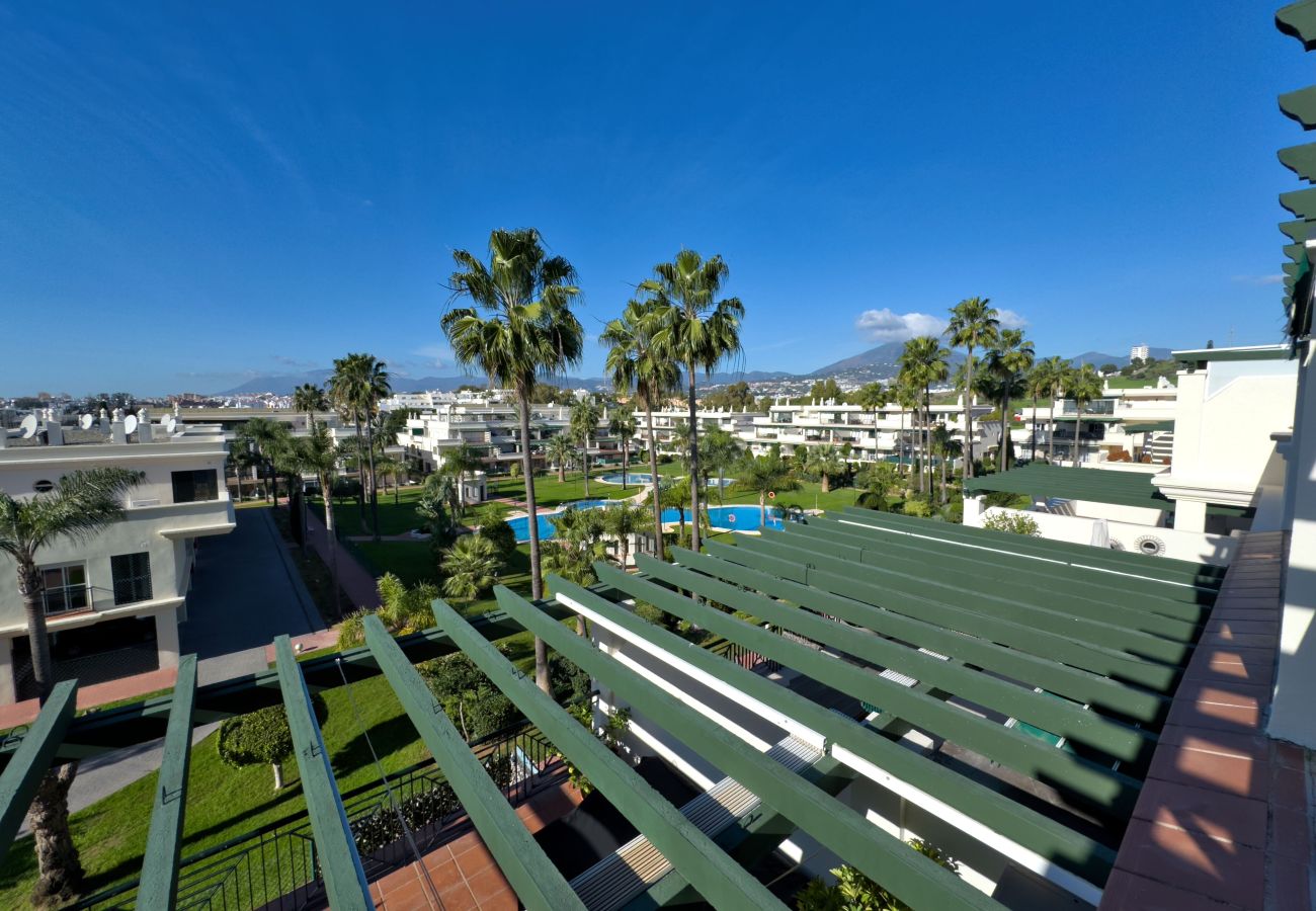 Apartamento en Marbella - Lor 82F. Moderno Apartamento Vacacional en Banús.