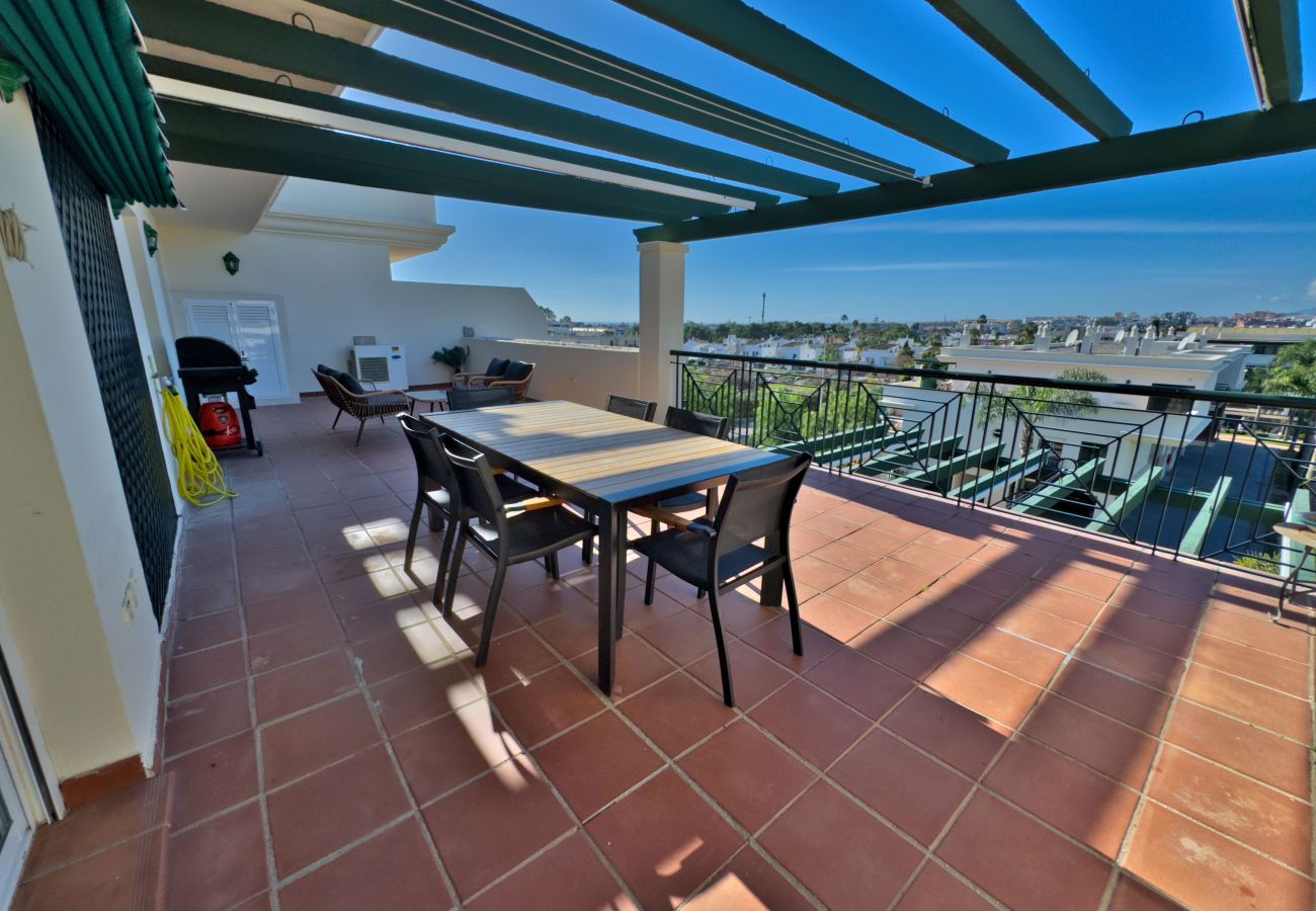 Apartamento en Marbella - Lor 82F. Moderno Apartamento Vacacional en Banús.
