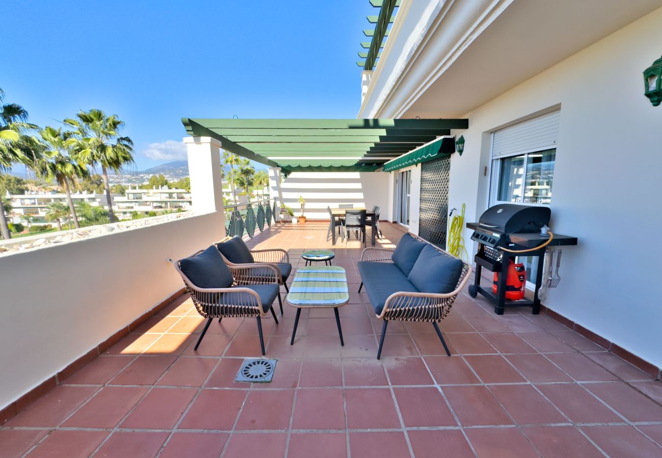 Apartamento en Marbella - Lor 82F. Moderno Apartamento Vacacional en Banús.