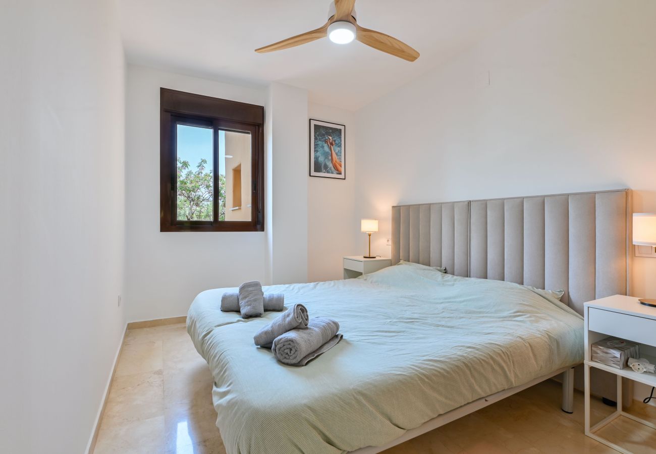Apartamento en Estepona - Amplio apartamento de 3 dormitorios junto a la playa – Costalita, Estepona