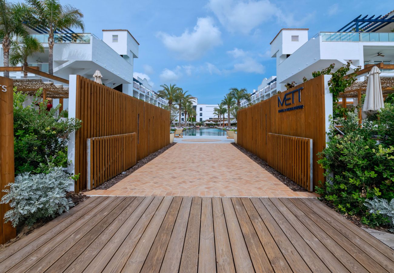 Apartamento en Estepona - Amplio apartamento de 3 dormitorios junto a la playa – Costalita, Estepona