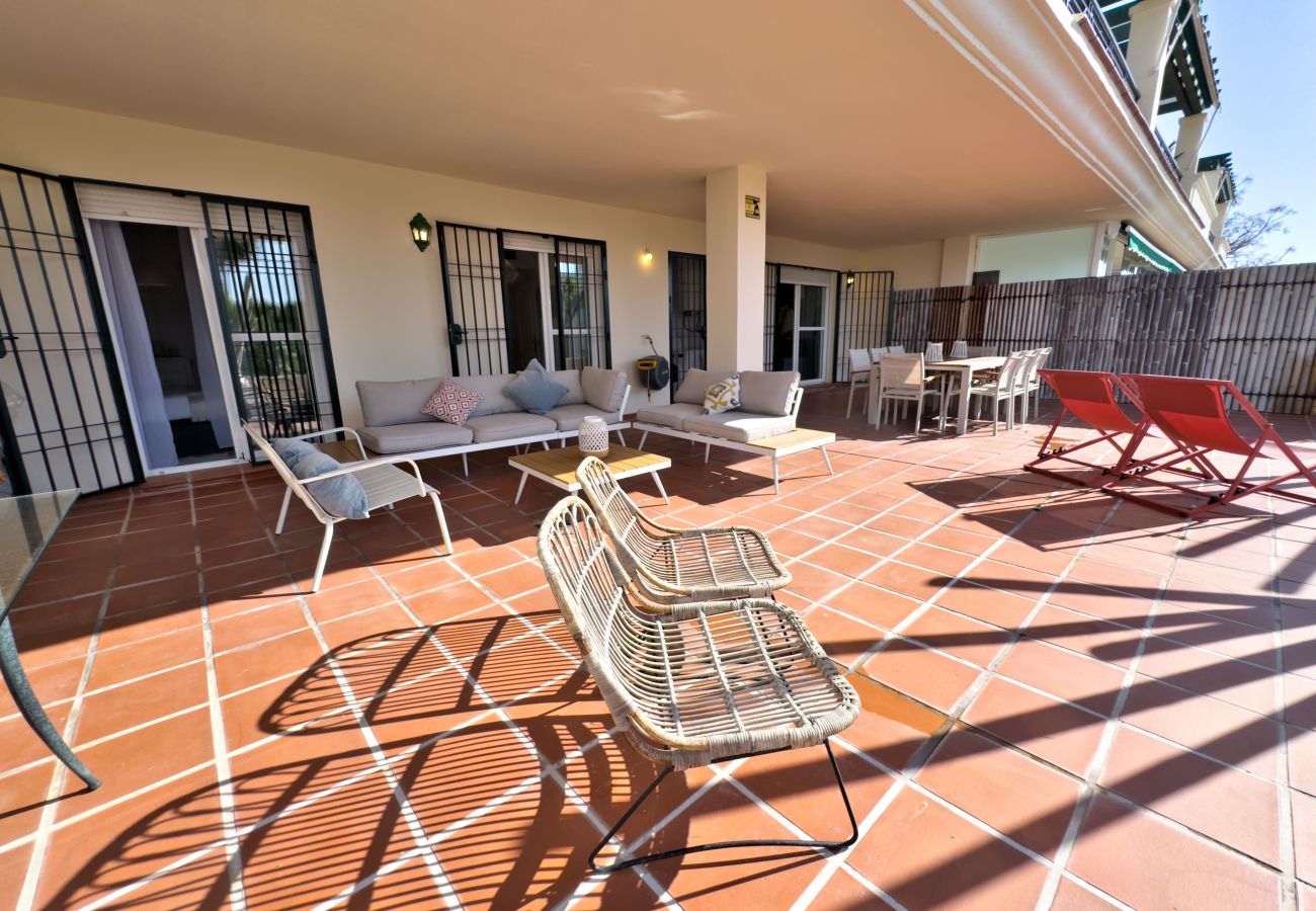 Apartment in Marbella - Lor 8BG. Modern Apartment close to Puerto Banus.