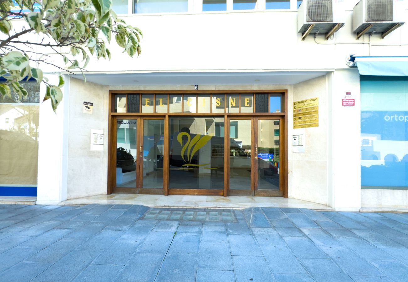 Apartment in Marbella - Cozy holiday apt Marbella center.