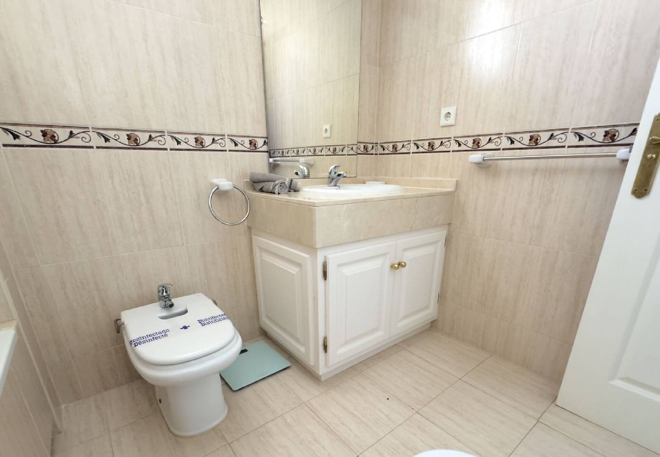 Apartment in Marbella - Lor 52A. Spacious Apartment Close to the Beach.