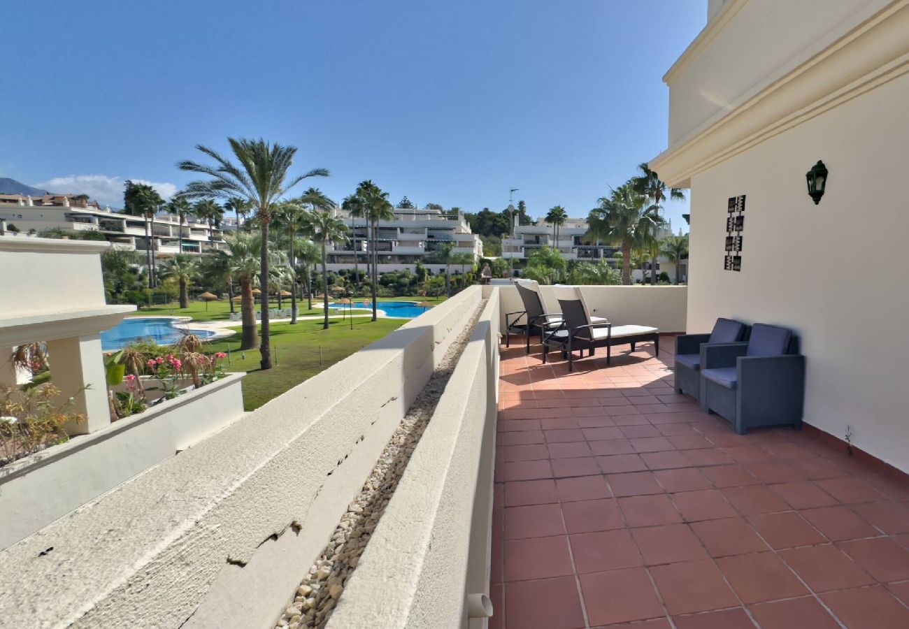 Apartment in Marbella - Lor 52A. Spacious Apartment Close to the Beach.