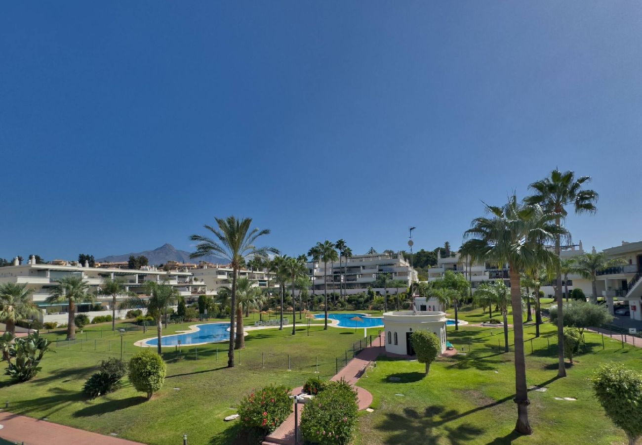 Apartment in Marbella - Lor 52A. Spacious Apartment Close to the Beach.