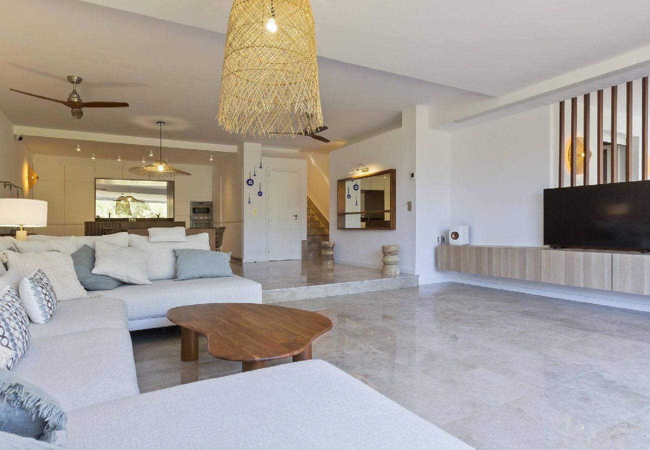Terraced House in Marbella - SC12.Exclusive luxury townhouse in Terrazas de Santa Clara Golf.