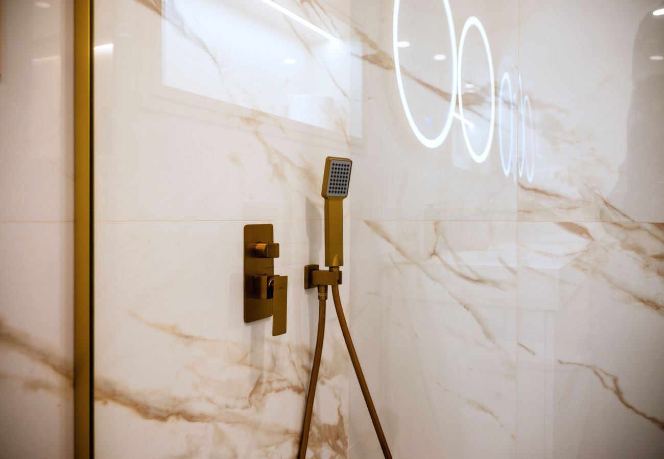 Apartment in Marbella - Modern Ground Floor Holiday Apartment – Embrujo Playa, Puerto Banús