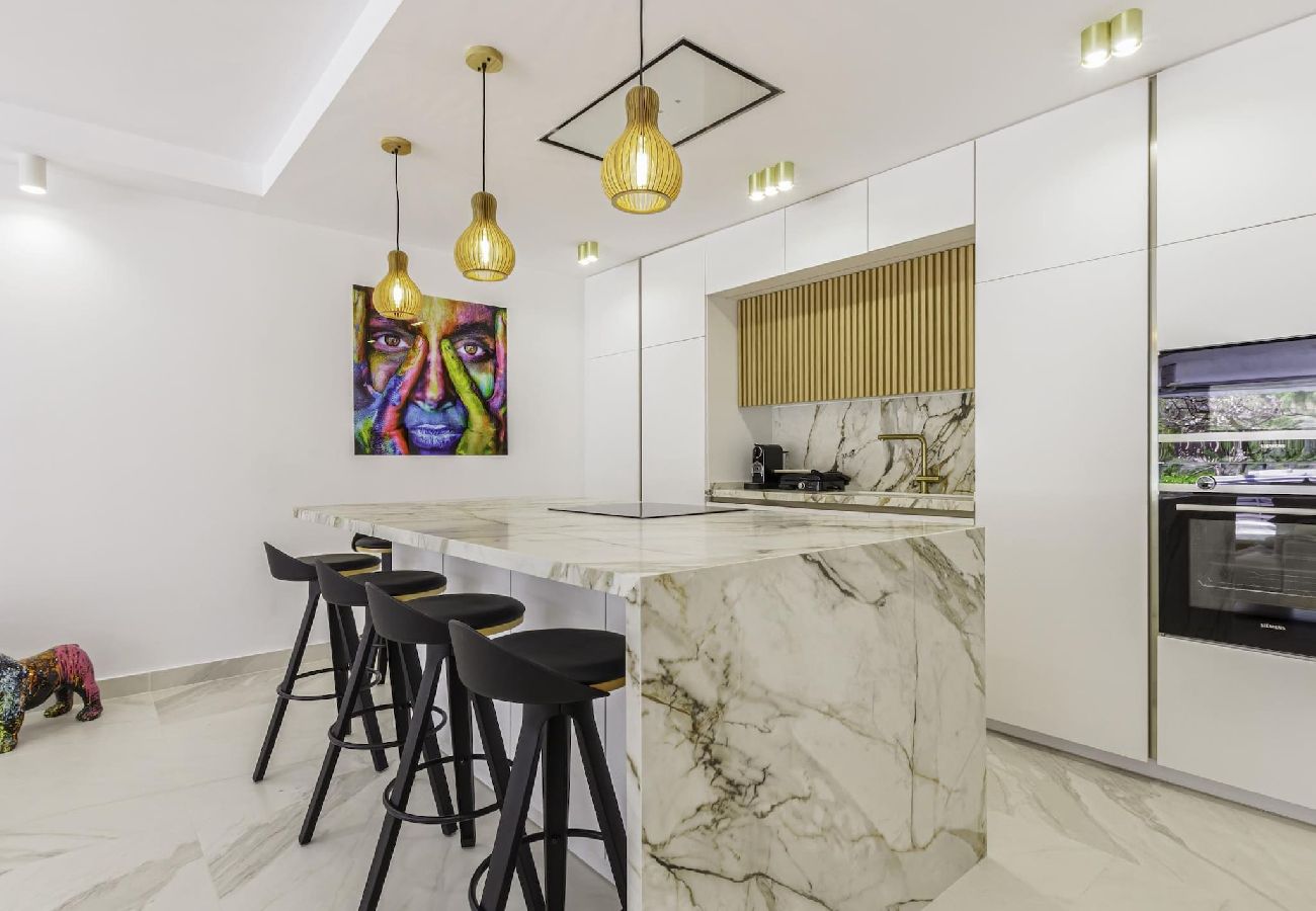 Terraced House in Marbella - SC8. Exclusive Luxury Townhouse for Holiday Rentals.