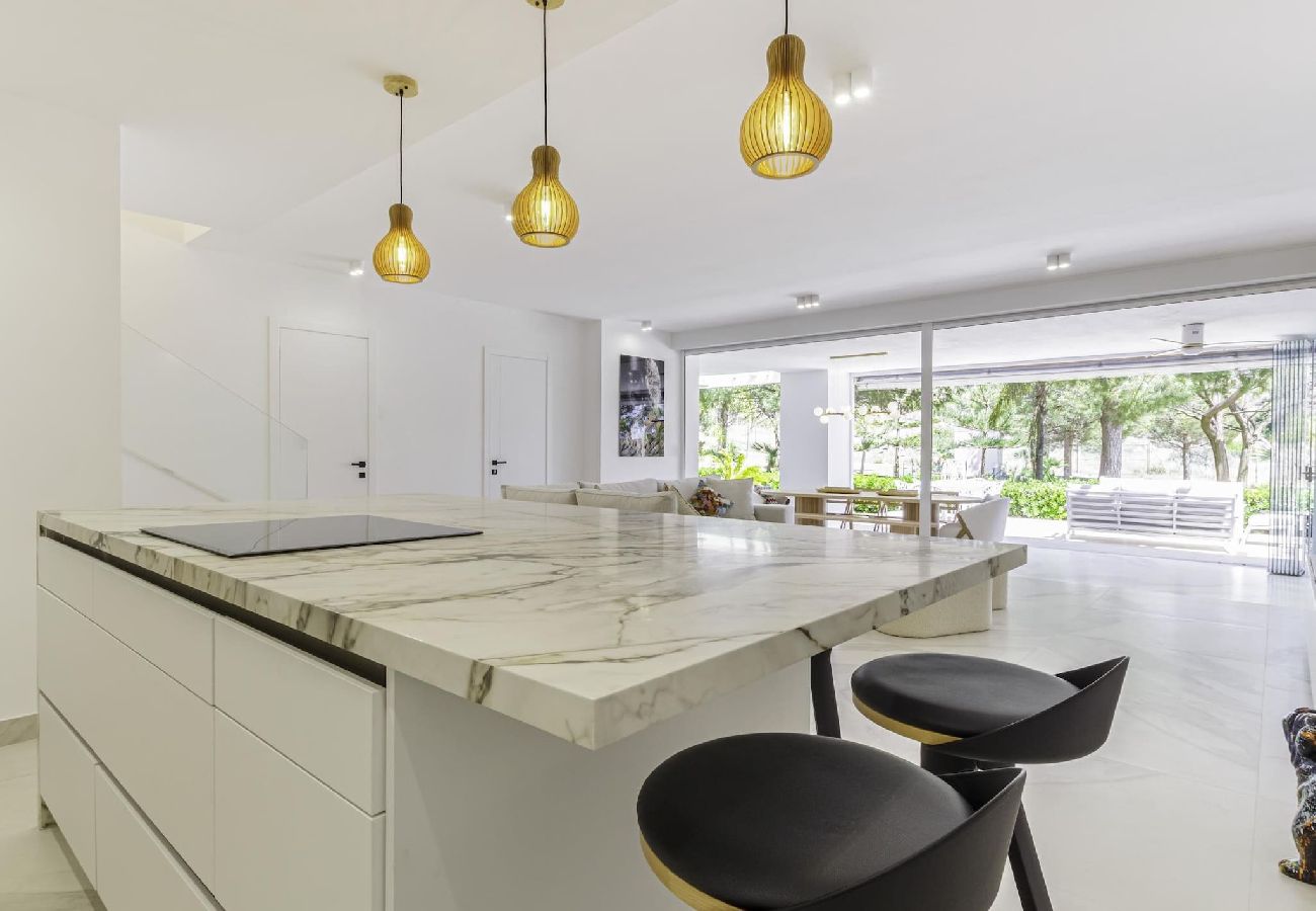 Terraced House in Marbella - SC8. Exclusive Luxury Townhouse for Holiday Rentals.