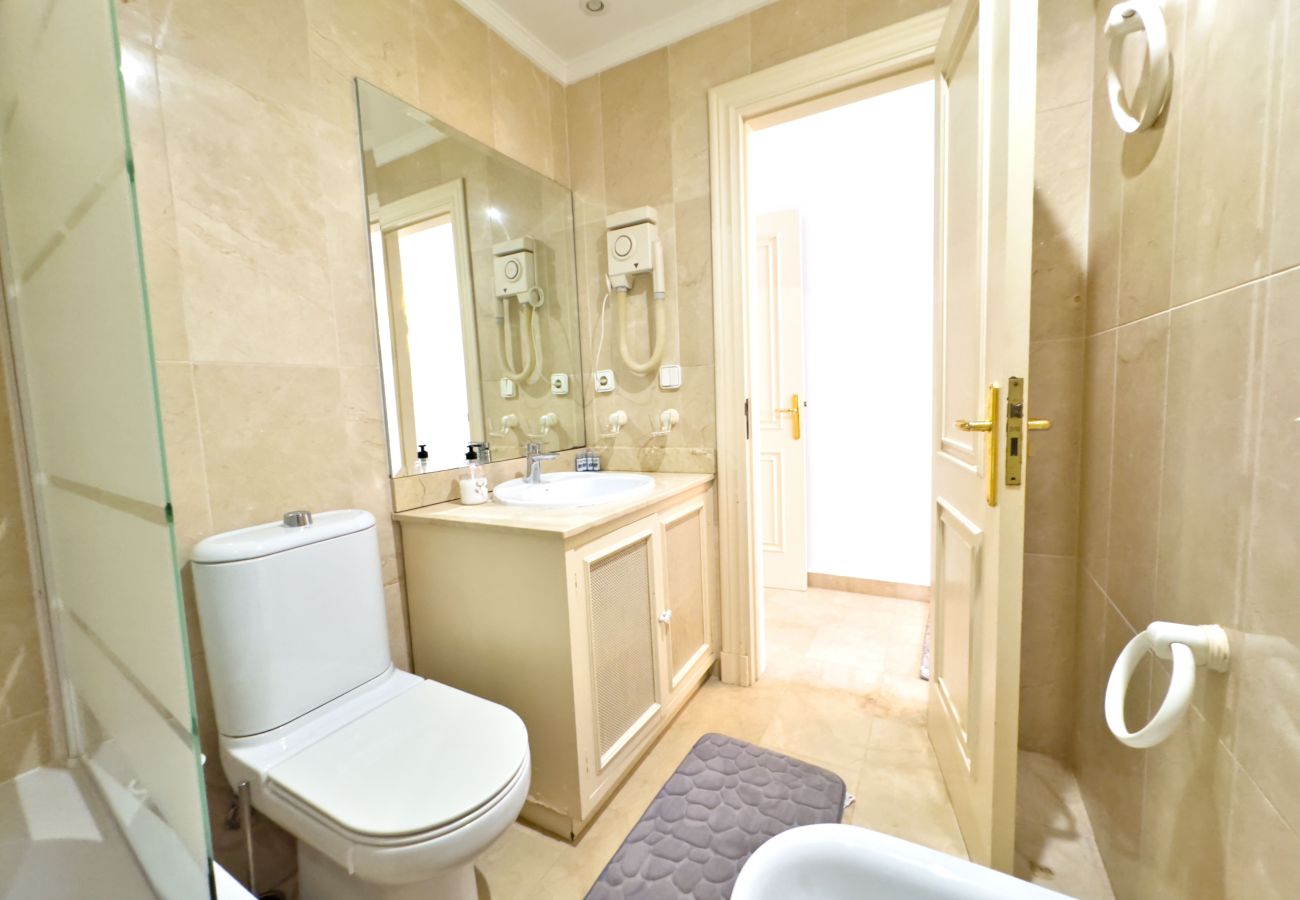 Apartment in Marbella - Dream Getaway in Aloha Garden, Marbella