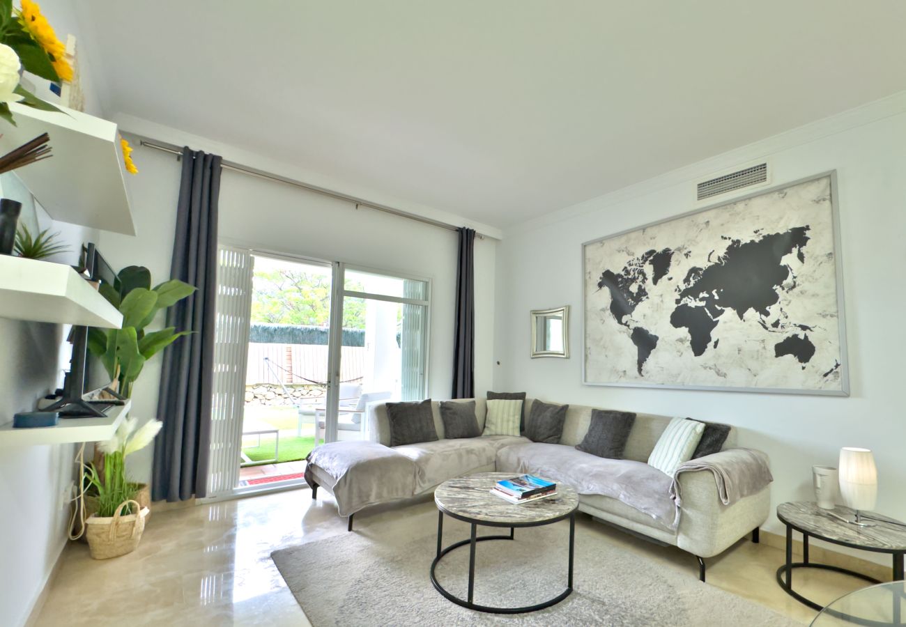 Apartment in Marbella - Dream Getaway in Aloha Garden, Marbella