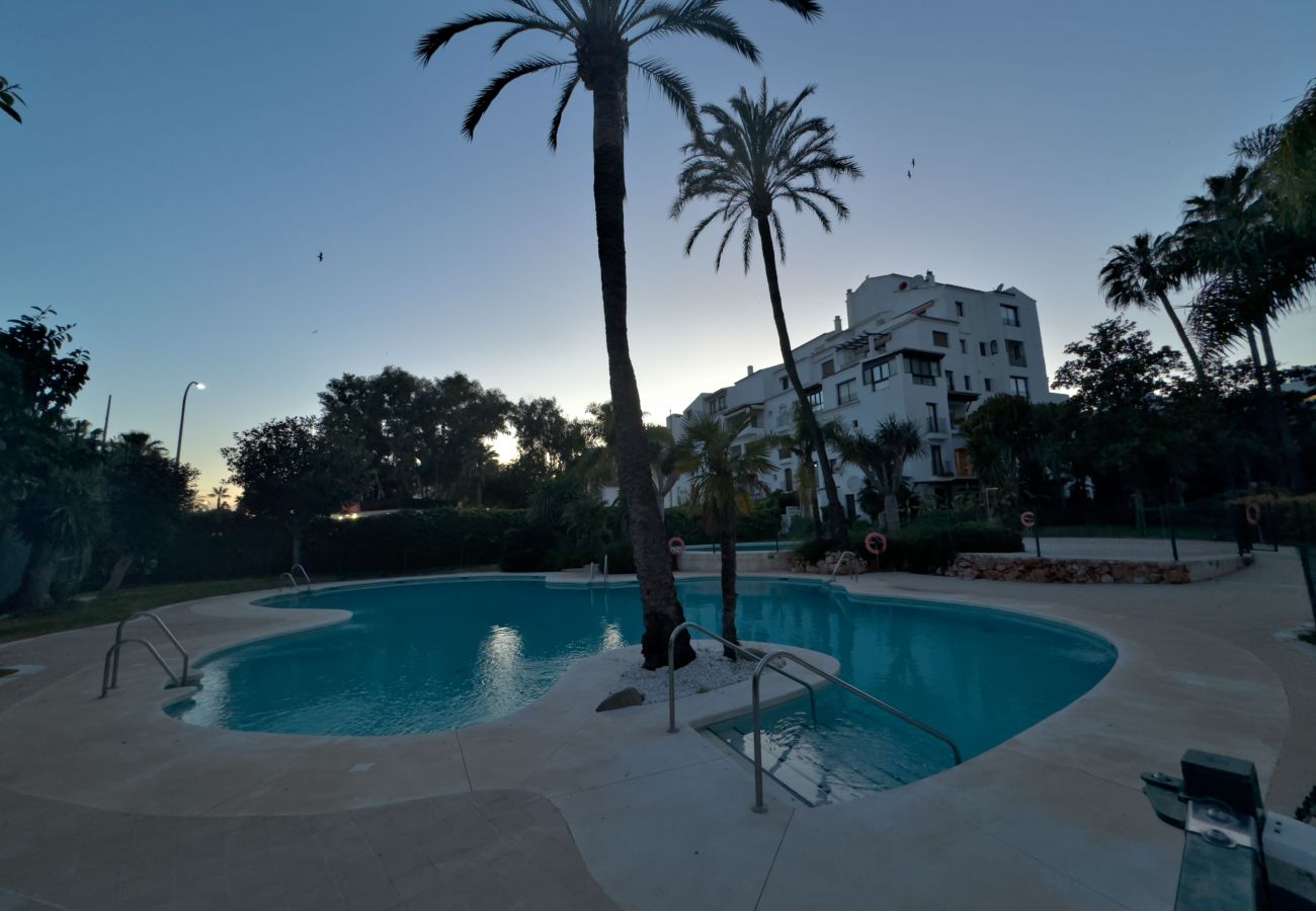 Apartment in Marbella - Exclusive Apartment in Jardines del Puerto, Puerto Banus.