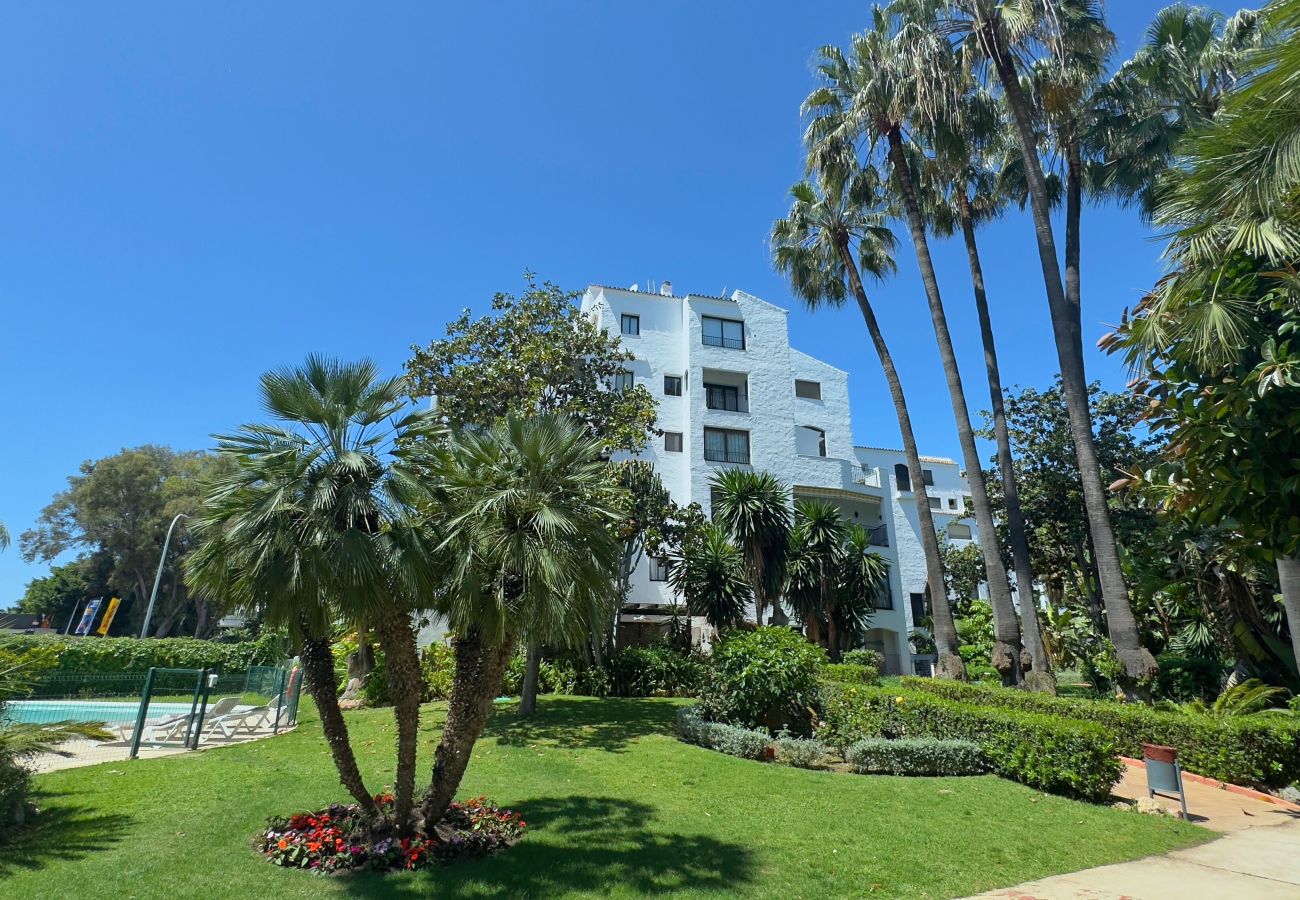 Apartment in Marbella - Exclusive Apartment in Jardines del Puerto, Puerto Banus.