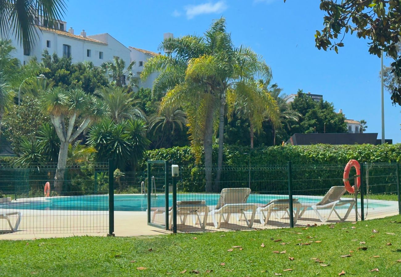 Apartment in Marbella - Exclusive Apartment in Jardines del Puerto, Puerto Banus.