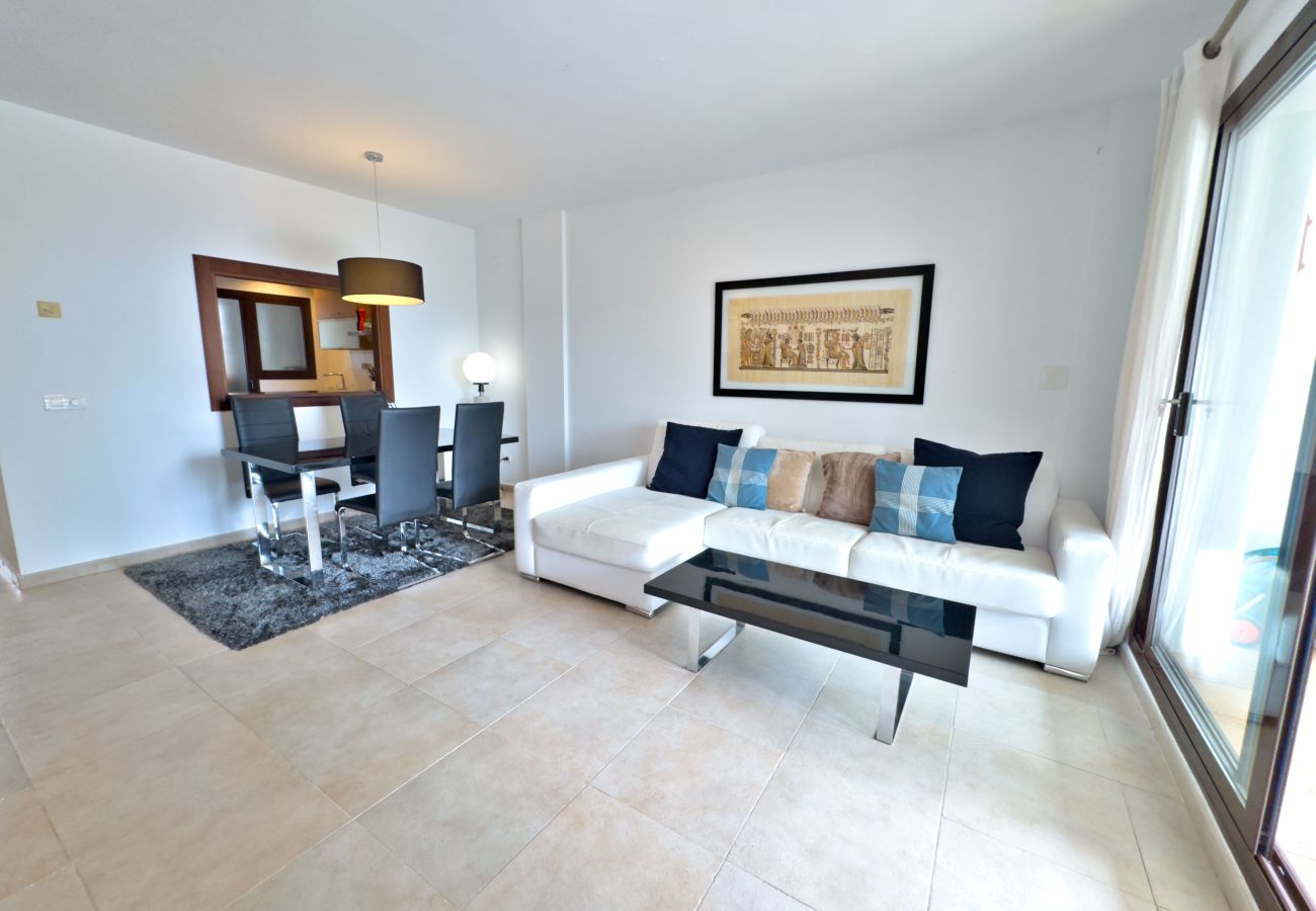 Apartment in Marbella - 🏡 Spectacular Holiday Apartment in Pueblo de Los Monteros, Marbella 🌅⛰️