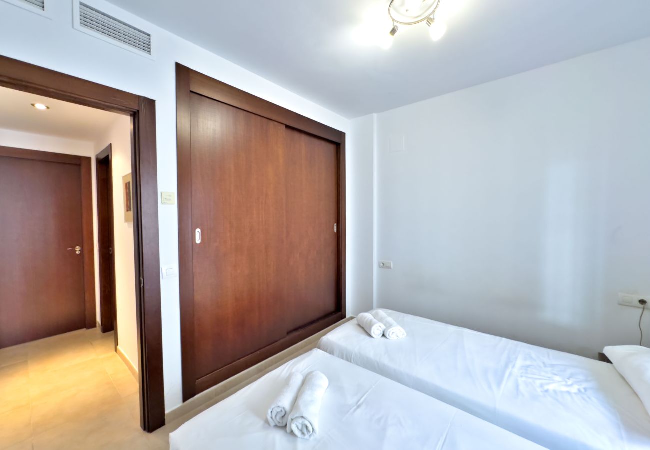 Apartment in Marbella - 🏡 Spectacular Holiday Apartment in Pueblo de Los Monteros, Marbella 🌅⛰️