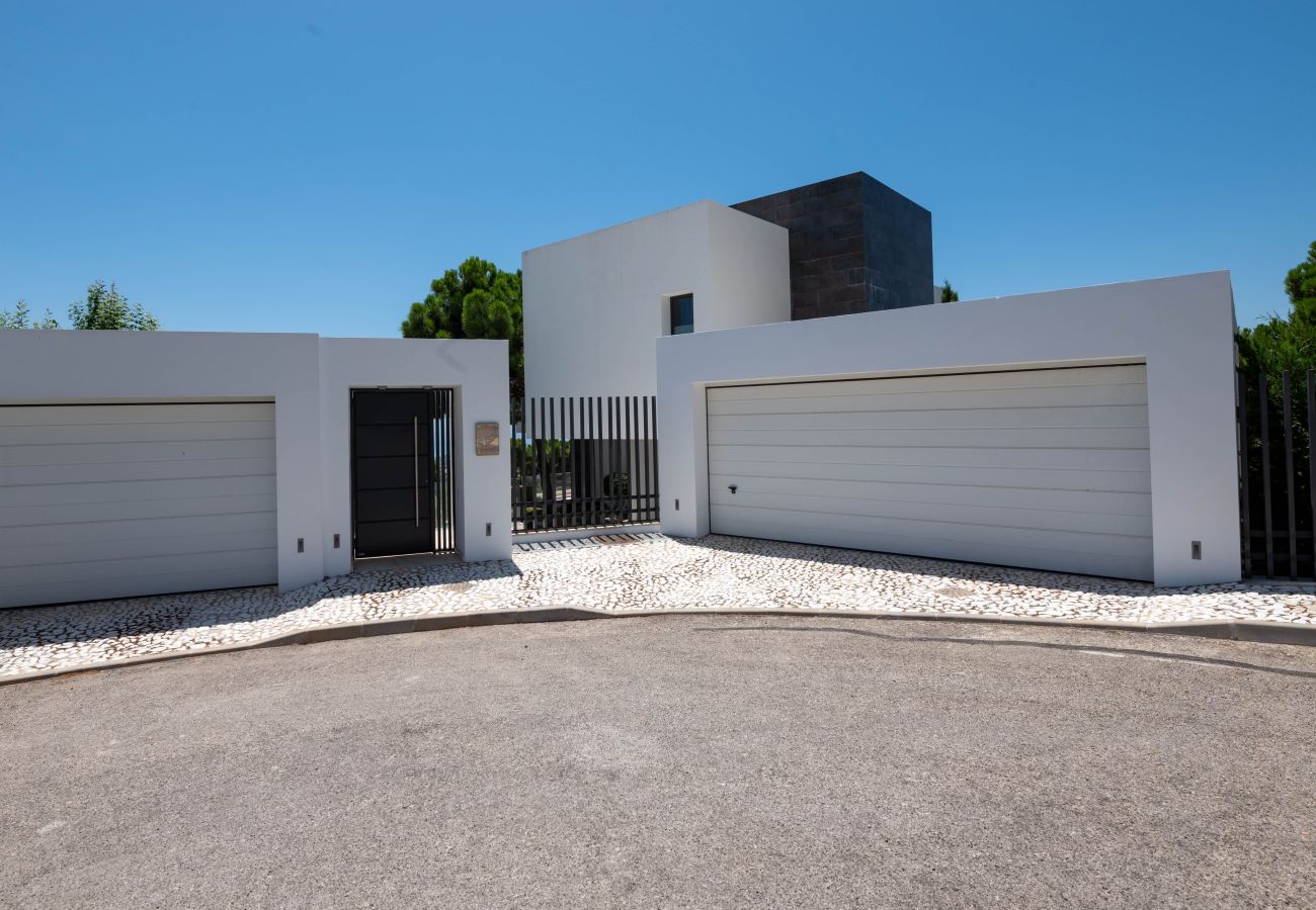 Villa in Benahavís - Villa Eagle: An Exclusive Luxury Vacation 