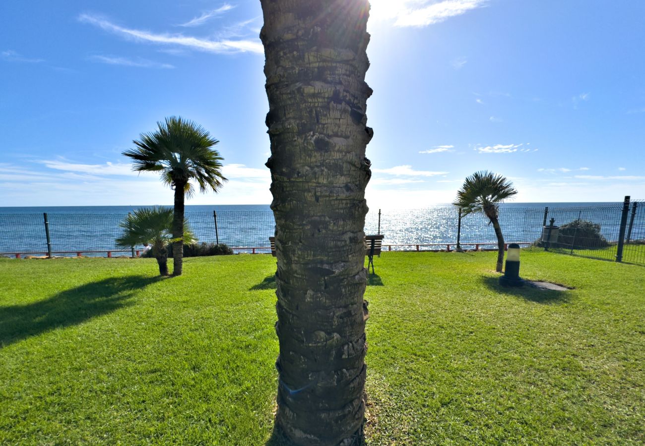 Apartment in Mijas Costa - Beachfront Apartment with Swimming Pools