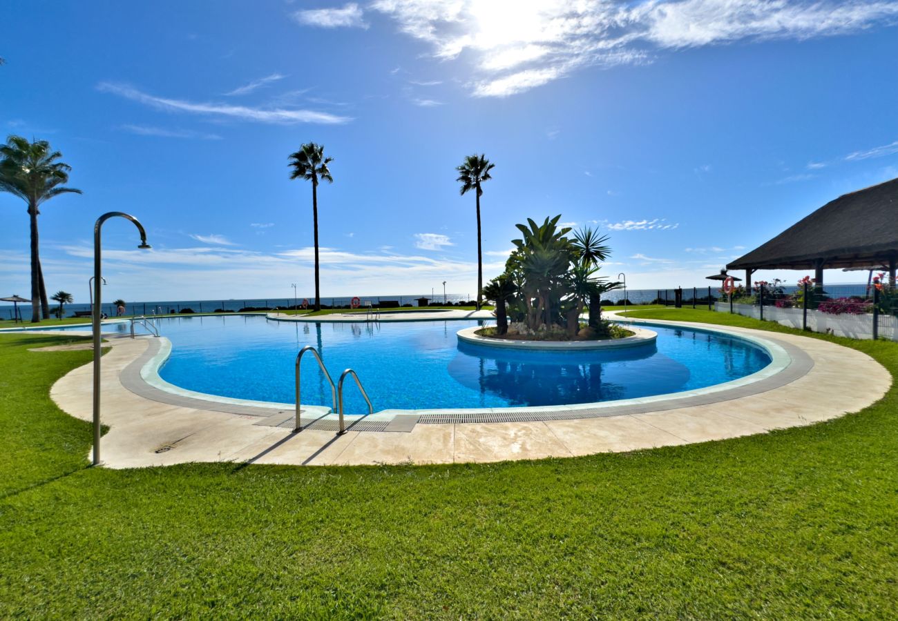 Apartment in Mijas Costa - Beachfront Apartment with Swimming Pools