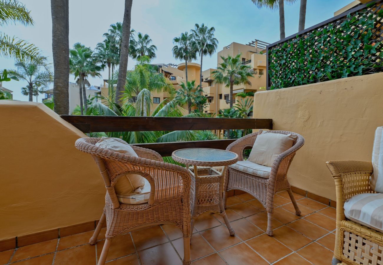 Apartment in Estepona - Spacious 3-Bedroom Apartment by the Beach – Costalita, Estepona