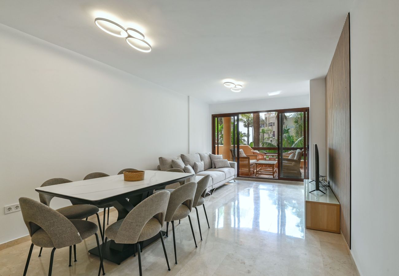 Apartment in Estepona - Spacious 3-Bedroom Apartment by the Beach – Costalita, Estepona