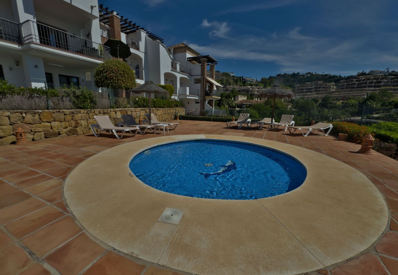 Apartment in Benahavís - Los Arqueros Sea & Golf