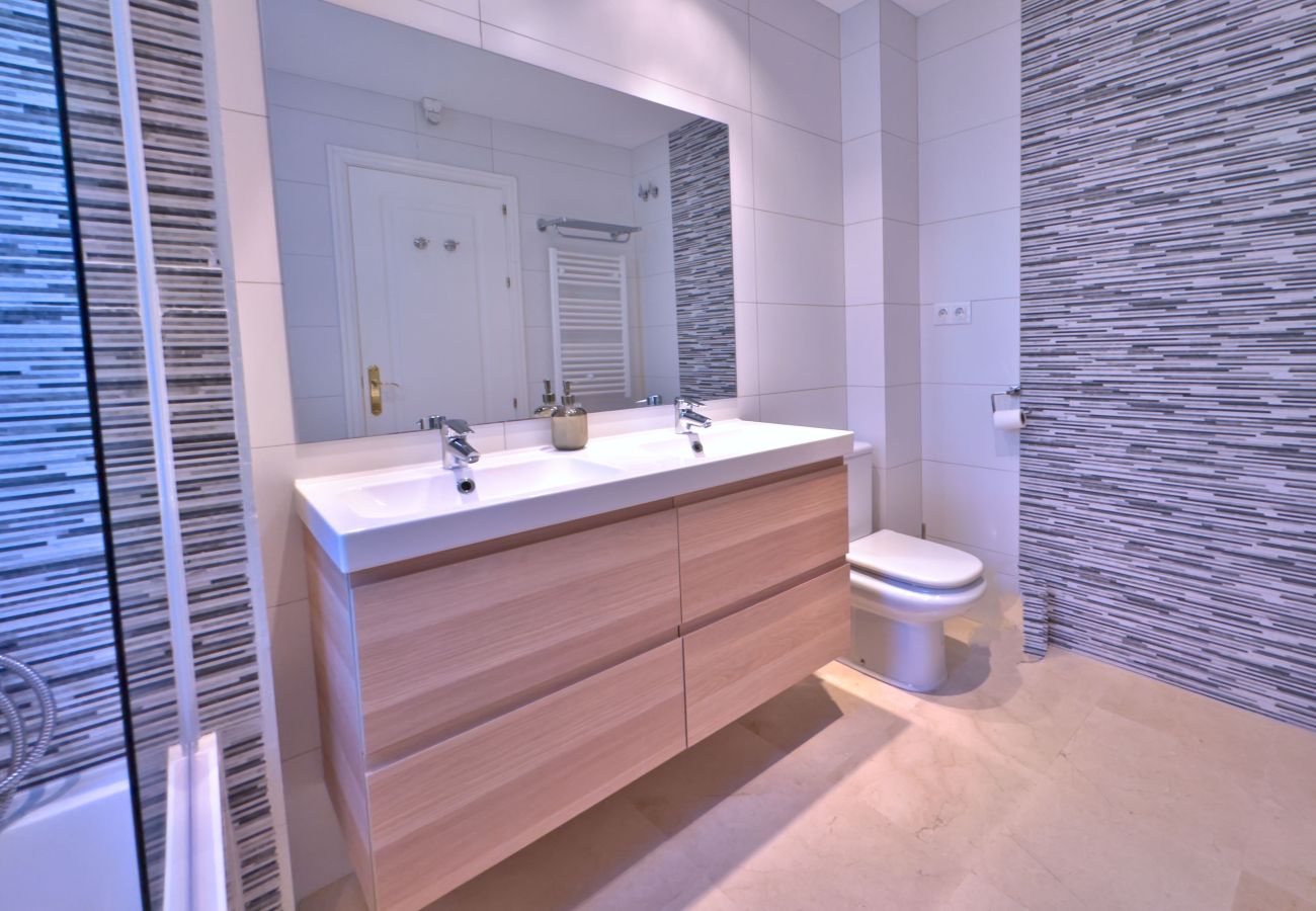 Apartment in Benahavís - Los Arqueros Sea & Golf