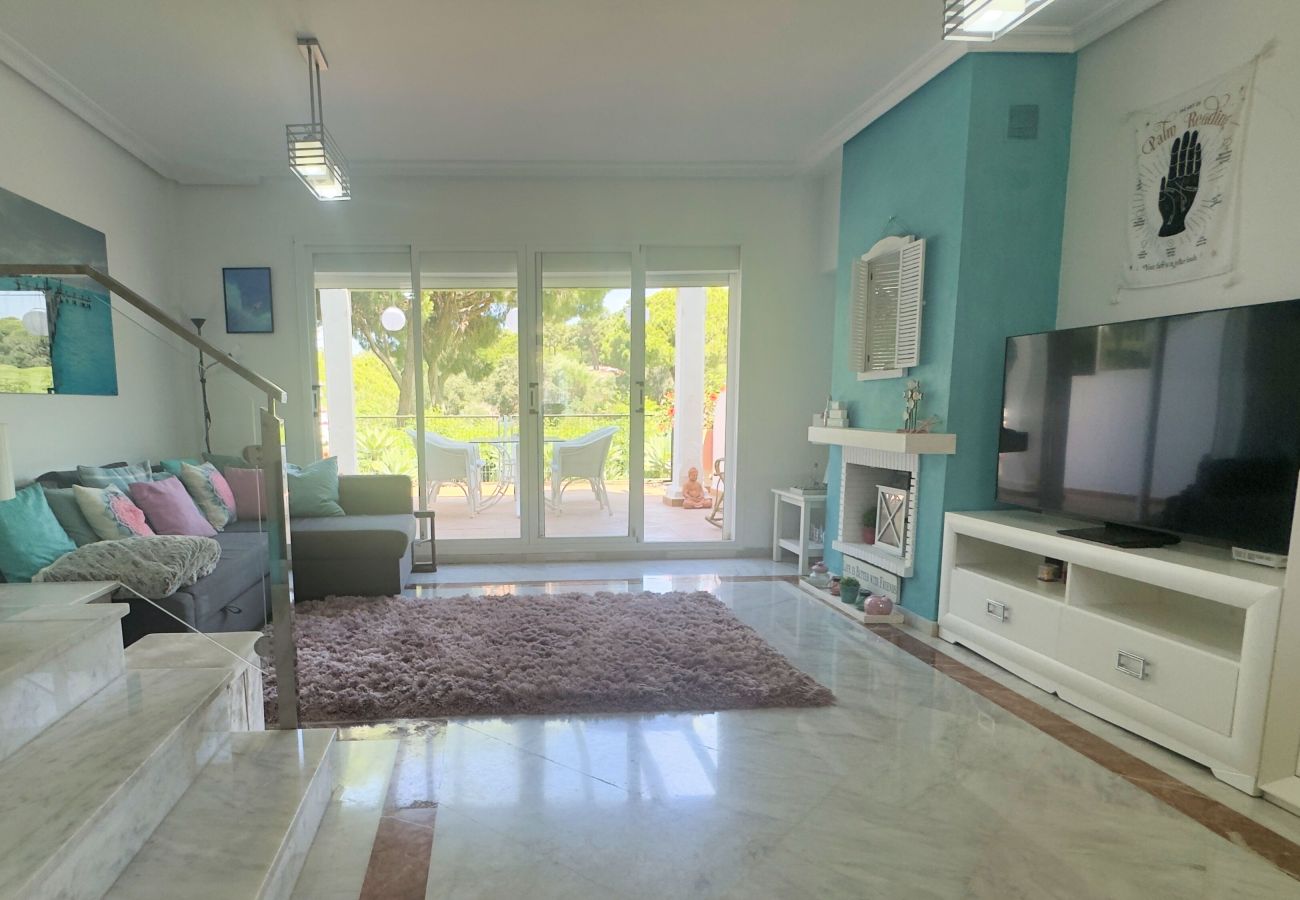 Terraced House in Marbella - Townhouse with Rooftop Terrace by Cabopino Golf