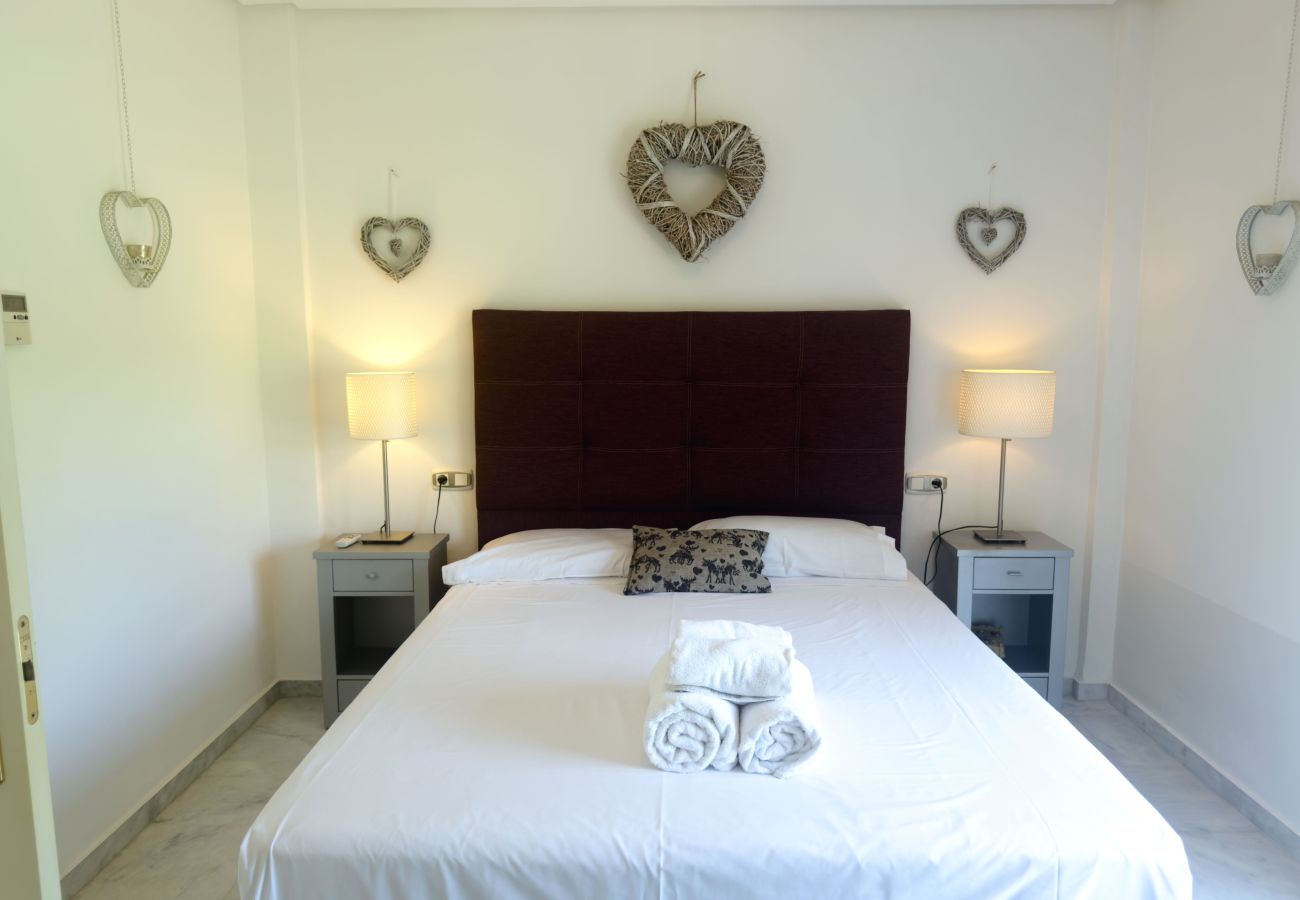 Terraced House in Marbella - Townhouse with Rooftop Terrace by Cabopino Golf