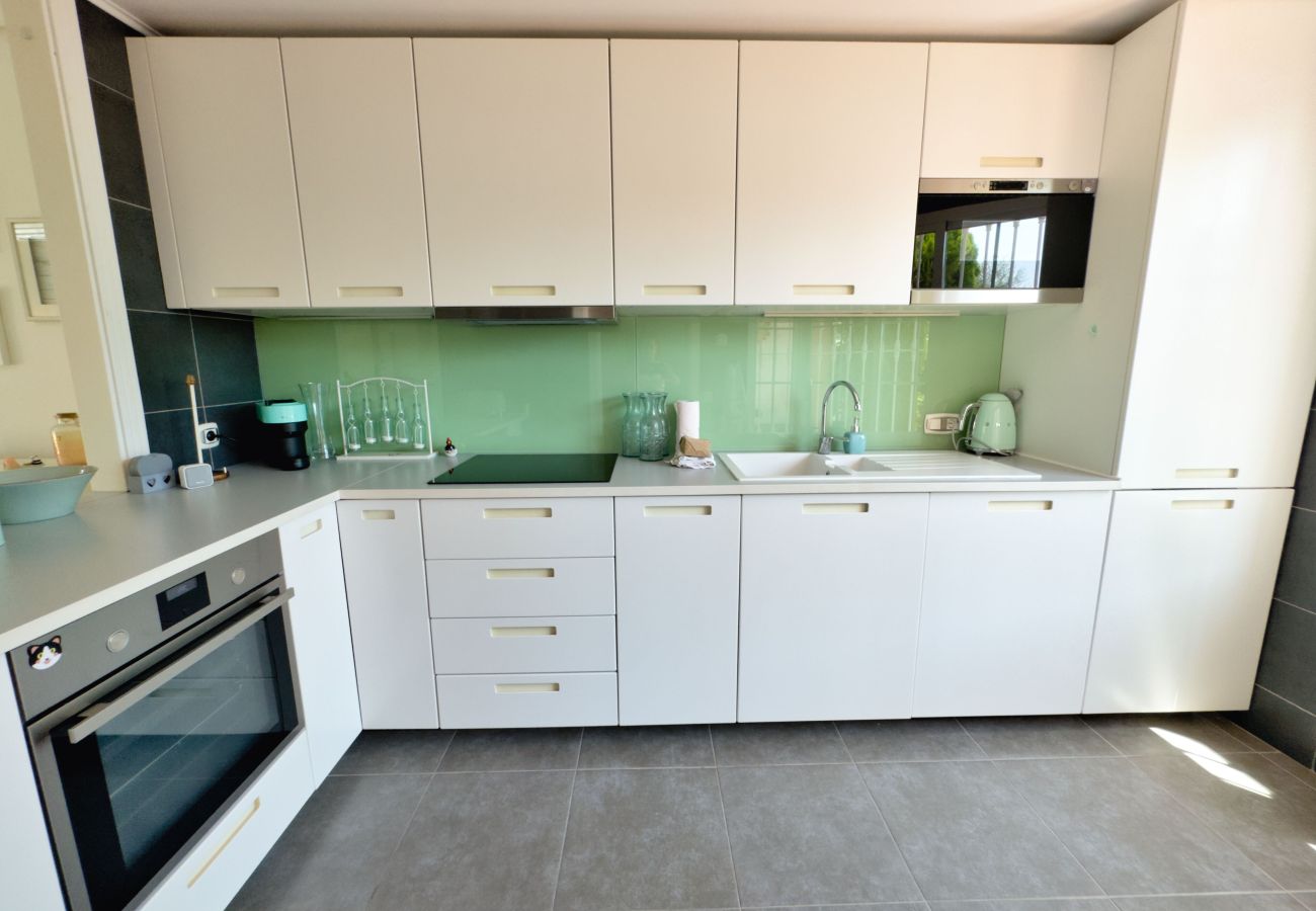 Terraced House in Marbella - Townhouse with Rooftop Terrace by Cabopino Golf