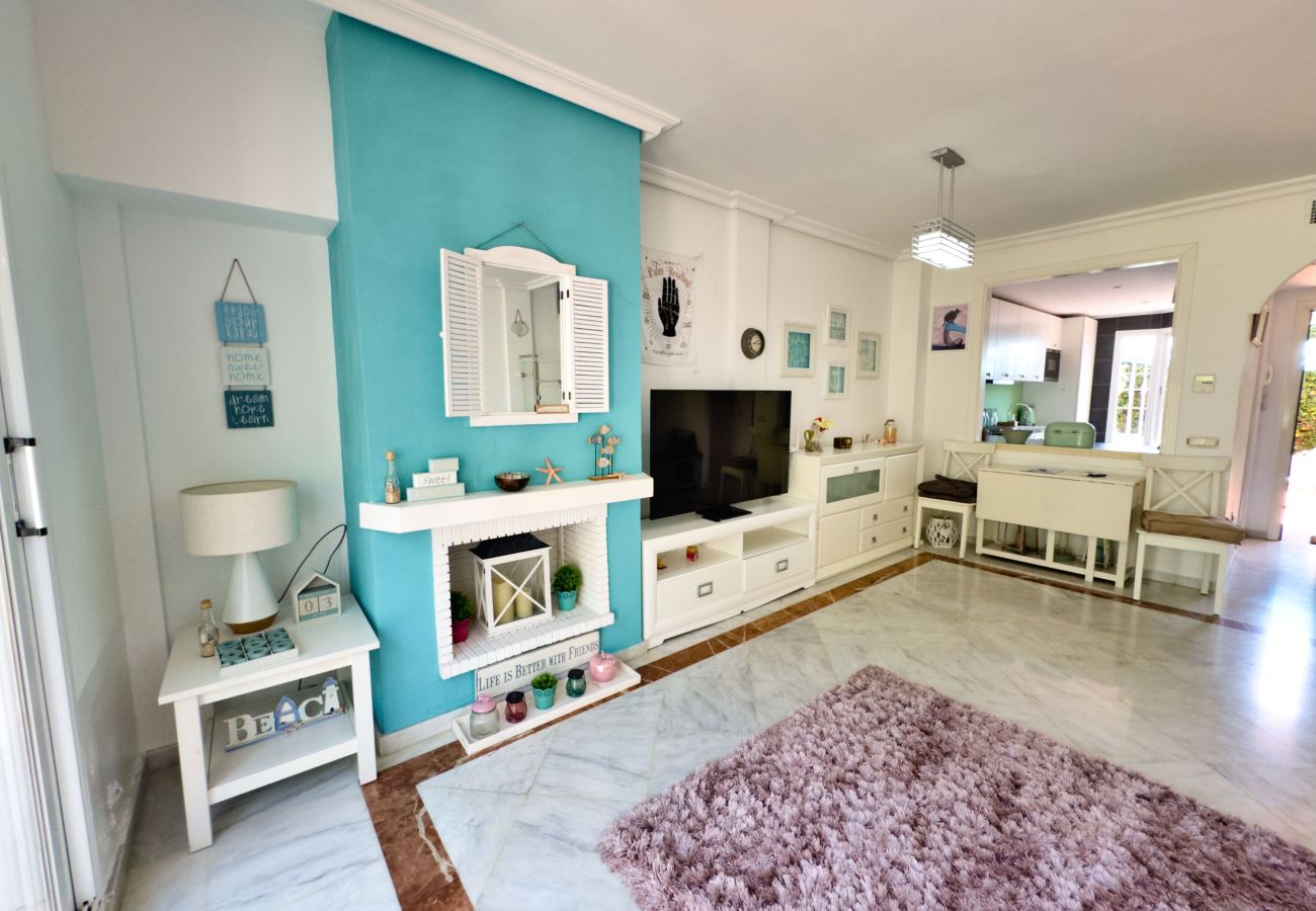 Terraced House in Marbella - Townhouse with Rooftop Terrace by Cabopino Golf