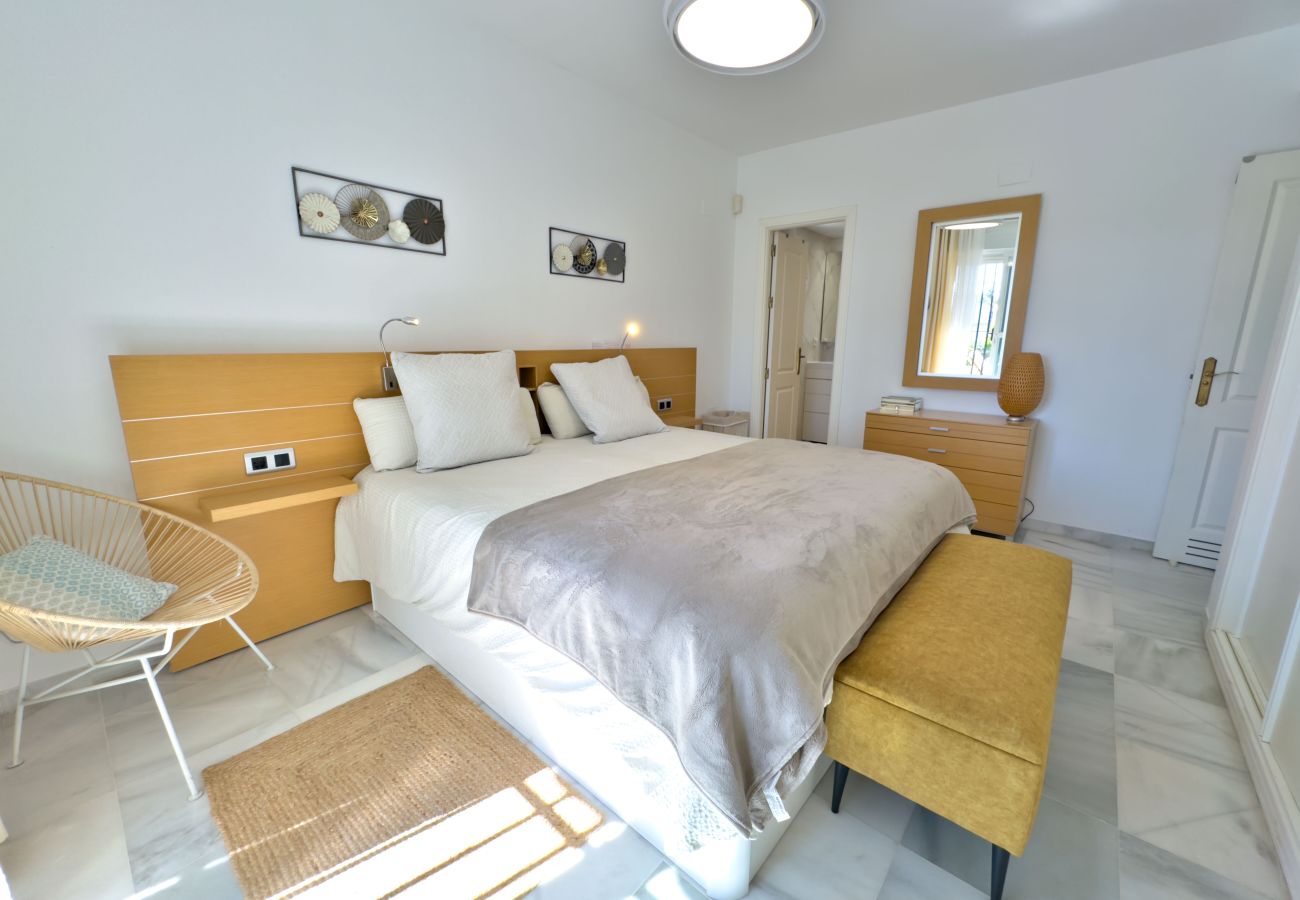 Appartement à Marbella - Lor 3BD. Excellent appartement au rez-de-chaussée.