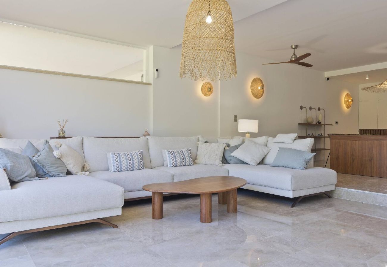 Maison mitoyenne à Marbella - SC12.Maison de ville de luxe exclusive à Terrazas de Santa Clara Golf.