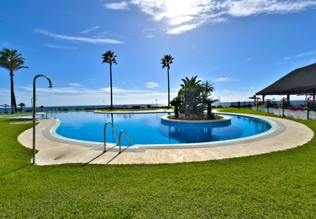 Appartement à Mijas Costa - Appartement en Première Ligne de Plage avec Piscines