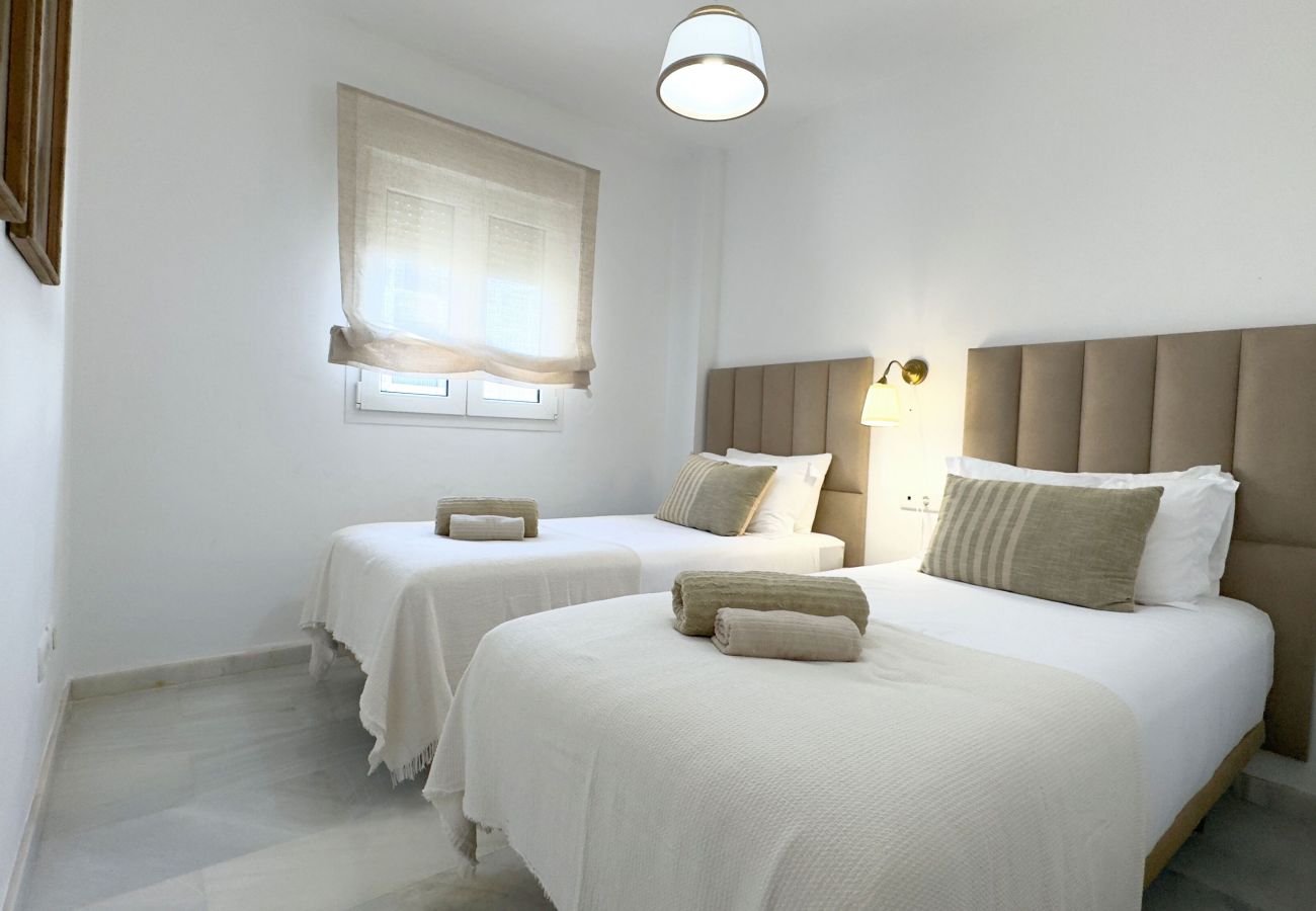 Appartement à Mijas Costa - Appartement en Première Ligne de Plage avec Piscines