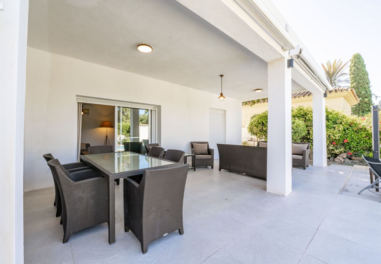 Villa à San Pedro de Alcántara - Villa avec piscine privée à Guadalmina Alta, Marbella