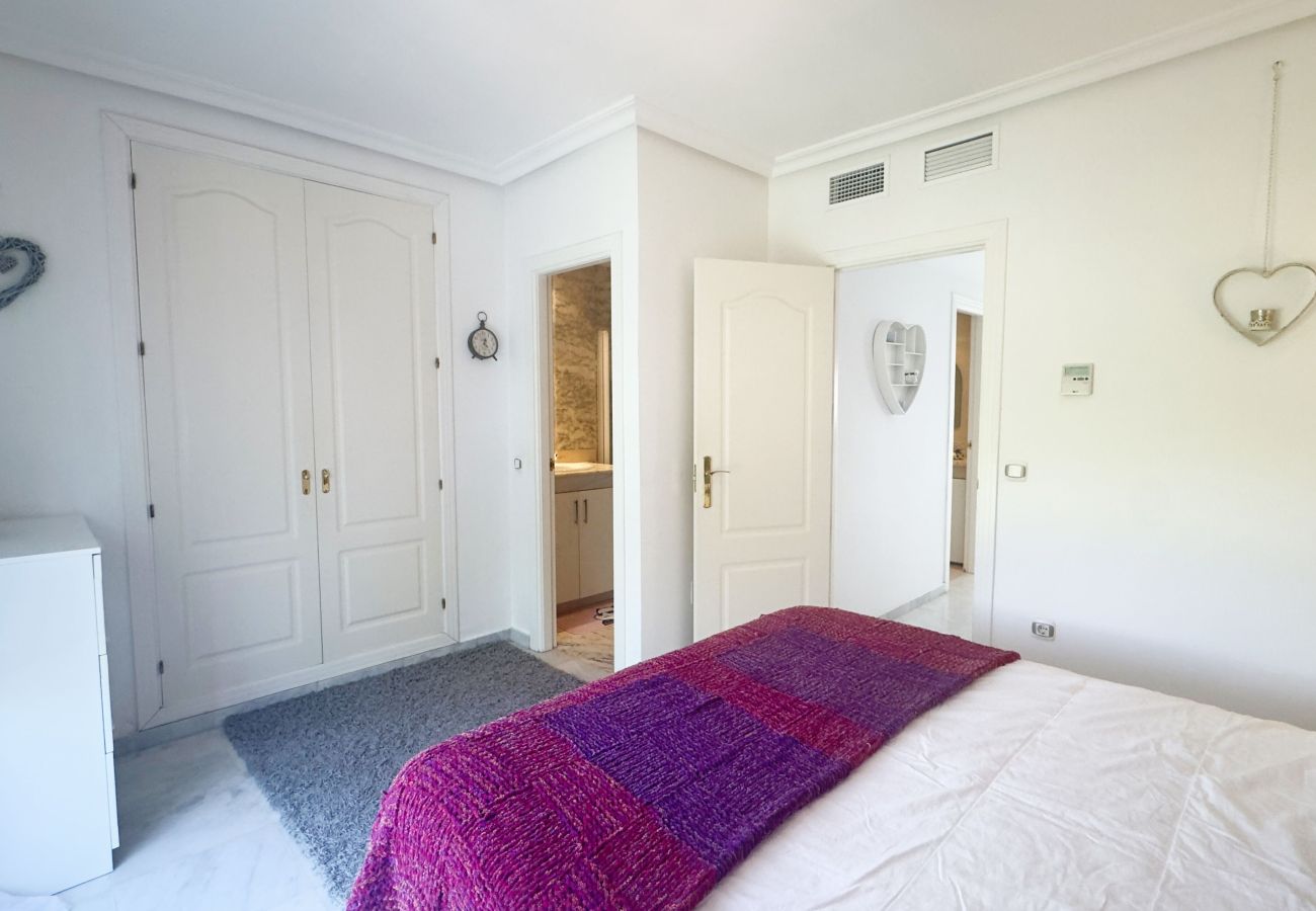 Maison mitoyenne à Marbella - Maison avec Solarium près du Golf de Cabopino